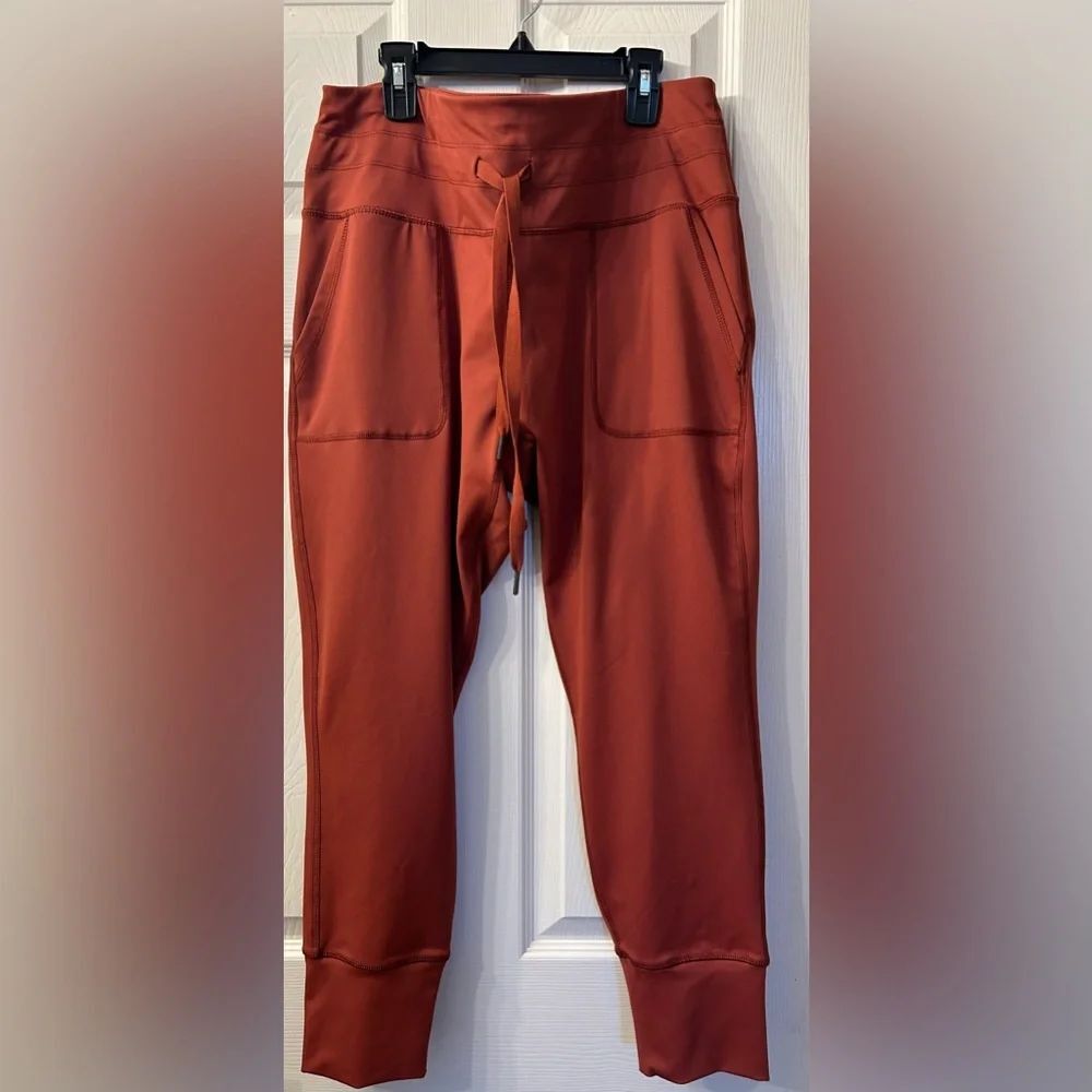 Women’s layer 8 rust/orange work out pants size XXL